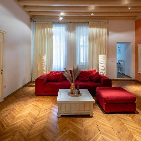 Romari Площа Ринок 28 Apartment Lviv Exterior photo